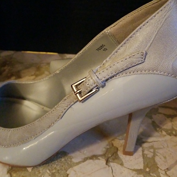 "VINTAGE GREY PUMPS"!!! - Picture 4 of 5